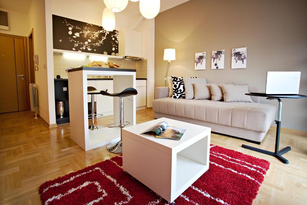 Boutique Apartments 360º Belgrade Bilik gambar